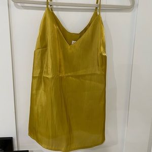 Silky golden mustard tank